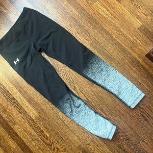 UA stretch Pants